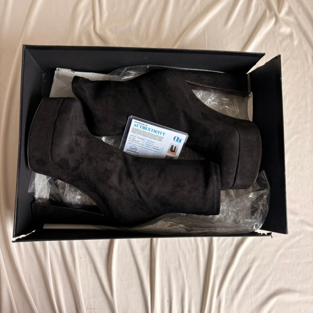 Giuseppe Zanotti Bonny Stretch Boot in Nero - Store Floor Model, Size 39 - Picture 3 of 16